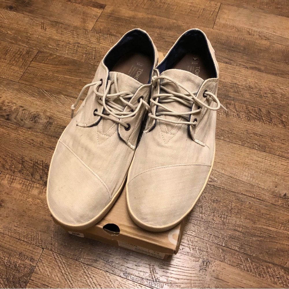 Tom’s paseo Oxford tan herringbone size 14
